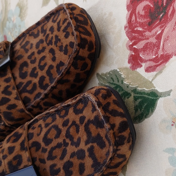 Stuart Weitzman Leopard Print Driving Loafer Shoes with Buckle Women's 8.5 - Picture 9 of 17